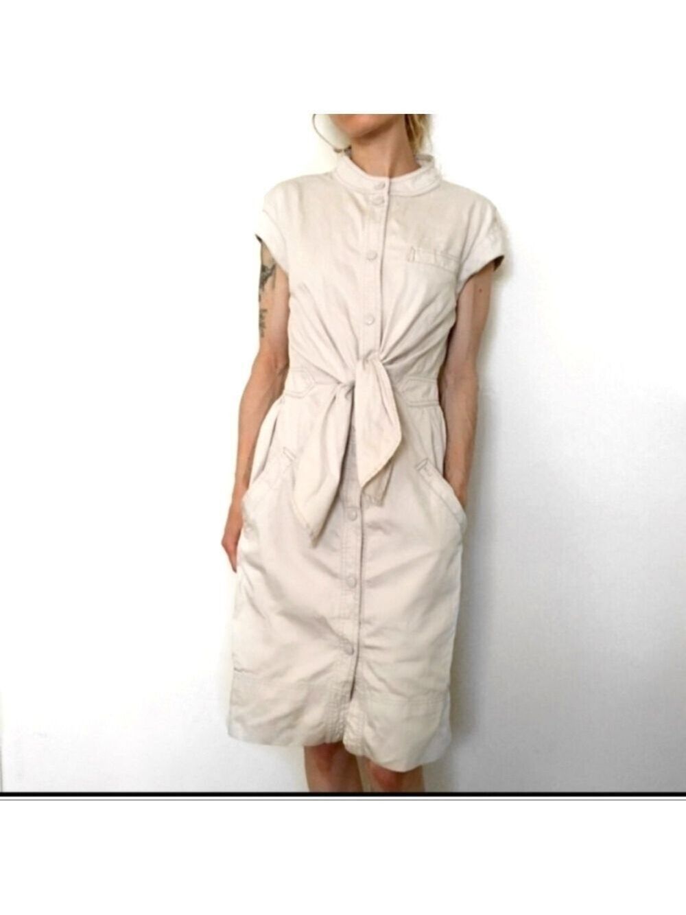 Marc Jacobs Cream/Tan Snap Front Tie Waist "trench" dress Size 4 Classy